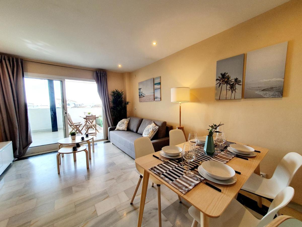 Cozy Apartment On The Beach Sitio de Calahonda Exterior photo