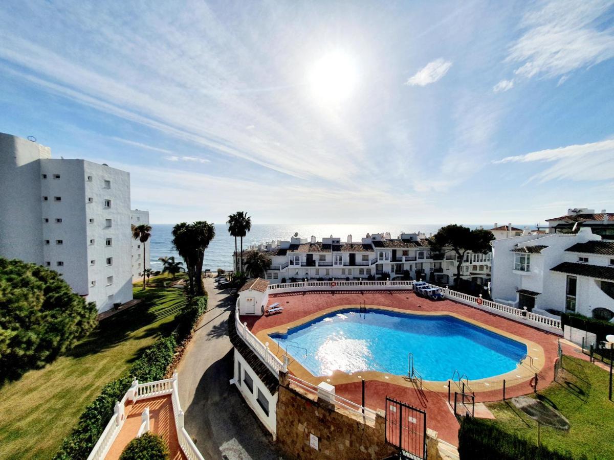 Cozy Apartment On The Beach Sitio de Calahonda Exterior photo