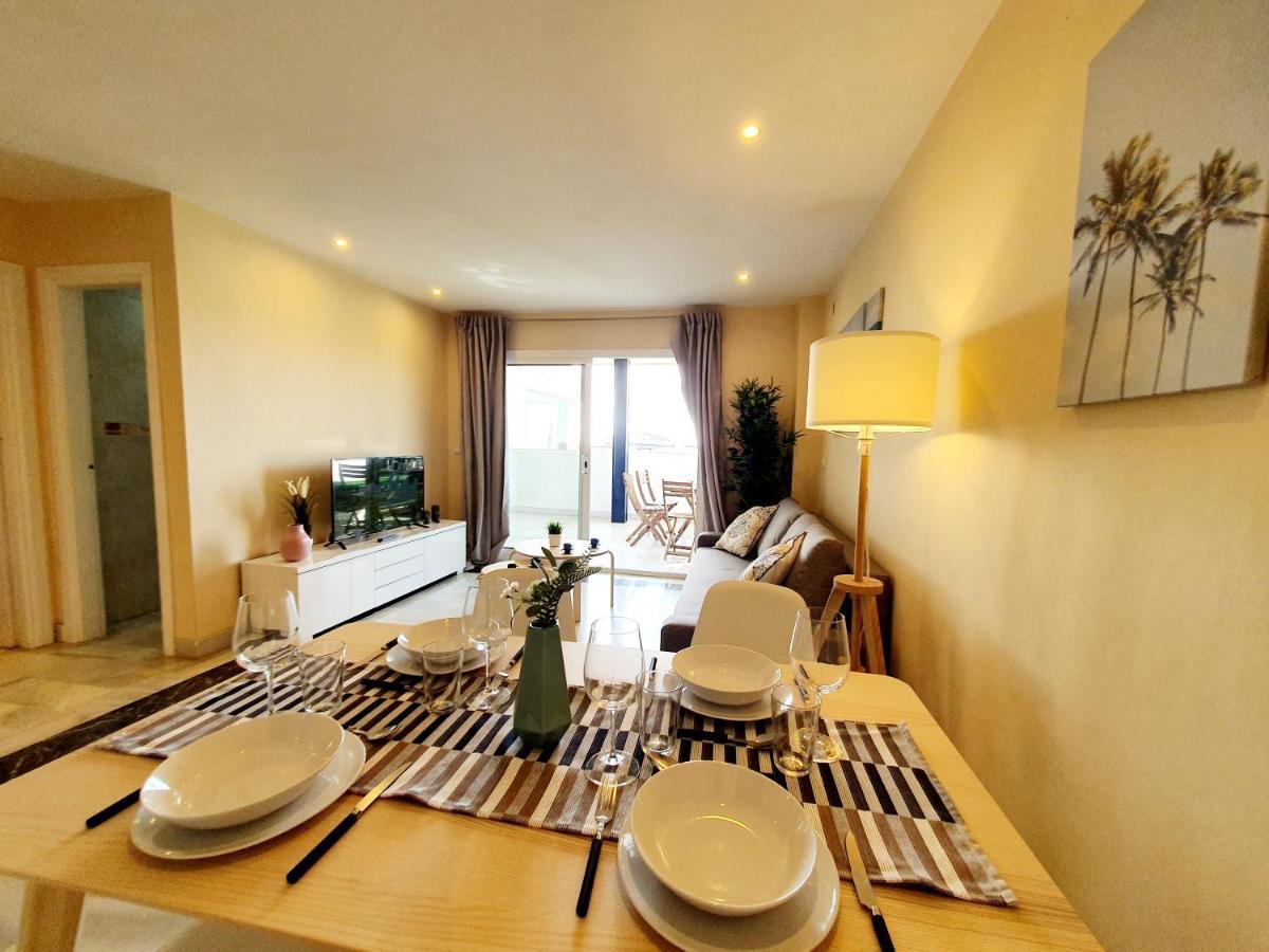 Cozy Apartment On The Beach Sitio de Calahonda Exterior photo
